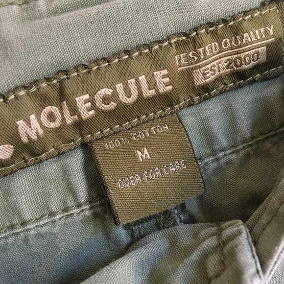 Vintage Y2K Low-Rise Army Green Utility Cargo Capris Shorts - Picture 5 of 15